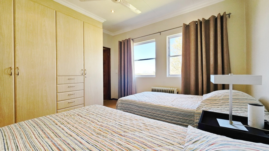 4 Bedroom Property for Sale in Bishops Bay Free State